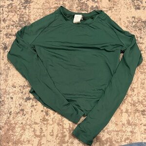 Green long sleeve active top